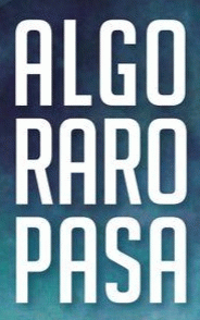 logo Algo Raro Pasa